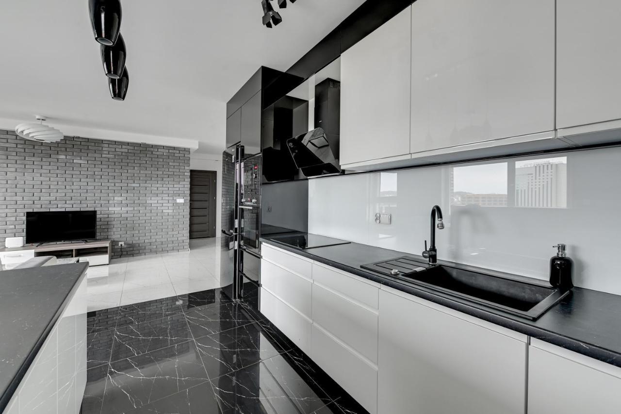 גדנסק Grand Apartments - Luxury Apartment On The 11Th Floor With A View Of The Old Town מראה חיצוני תמונה