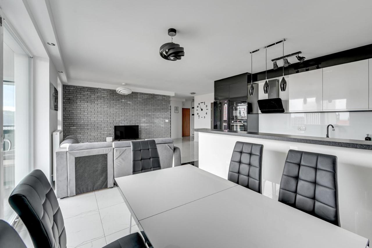 גדנסק Grand Apartments - Luxury Apartment On The 11Th Floor With A View Of The Old Town מראה חיצוני תמונה
